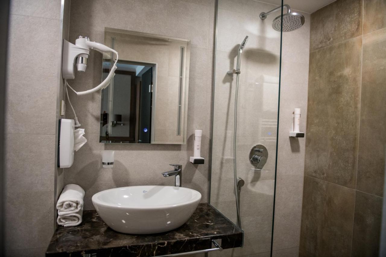 Arletti Hotel Русе Экстерьер фото