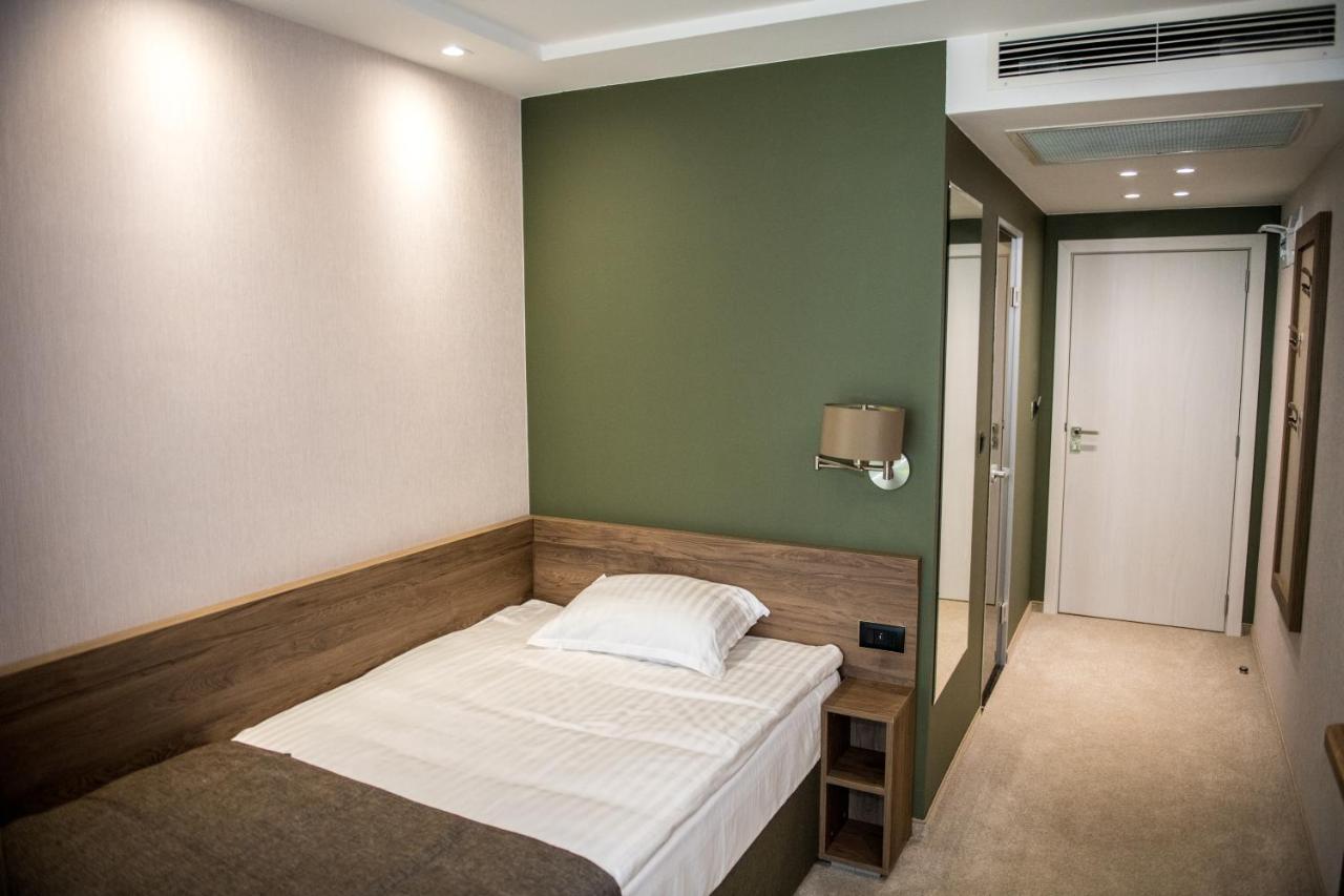 Arletti Hotel Русе Экстерьер фото