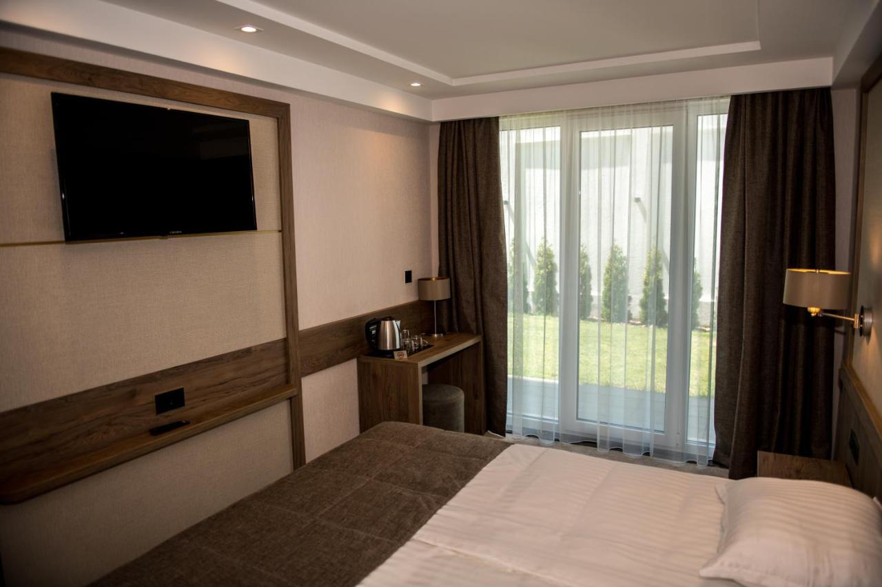 Arletti Hotel Русе Экстерьер фото