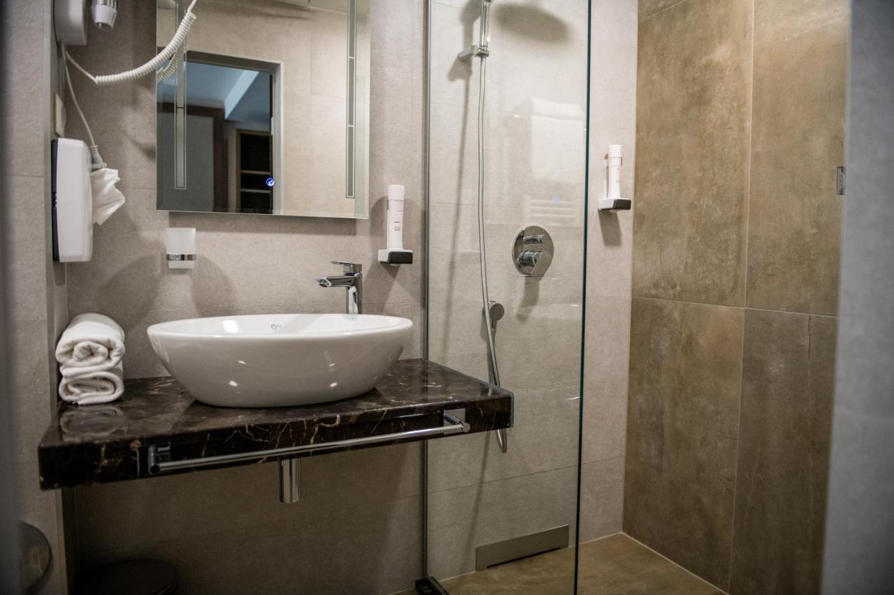 Arletti Hotel Русе Экстерьер фото